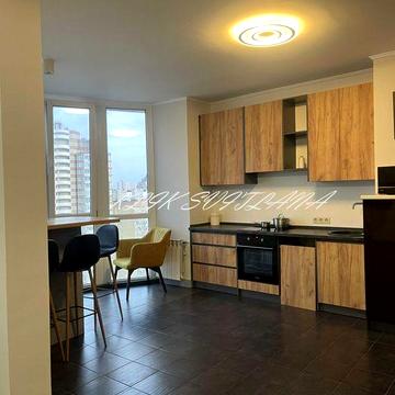 Перша оренда Здам під офіс 4кімнатну,кв-ру Осокорки Позняки