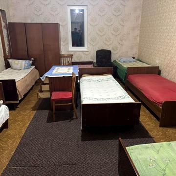 Здам квартриру/кімната,робочим,можна бригаді,ліжко-місця. Центр Ірпеня