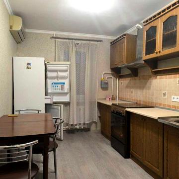 Сдам 3-х комн. кв. с ремонтом на Рекордной / Дом Мебели / Малиновского