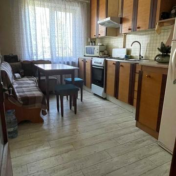 Головківська вул., 62