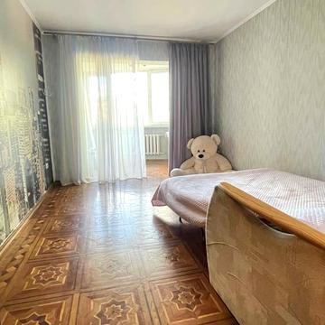 Головківська вул., 62