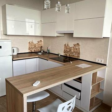 Середньофонтанська вул., 35