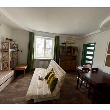 Продам  3-комн  в тихом центре YANOVA