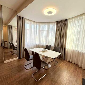 Оренда 2к квартири Печерськ, Лесі Українки 7А, метро Кловська