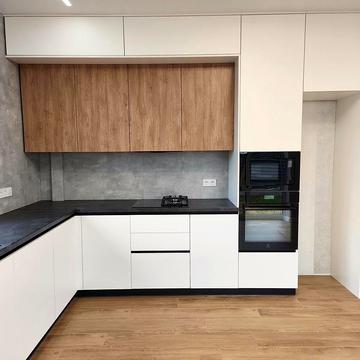 Богатирська вул.