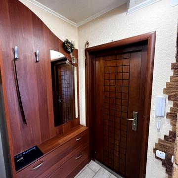 Новорічна вул., 52
