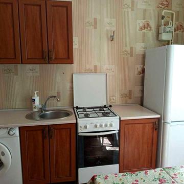 Сдам 1-комн,квартиру по ул,Доброхотова м.Житомирская