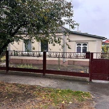 Продаж 3к Дім Лесі Українки вулиця