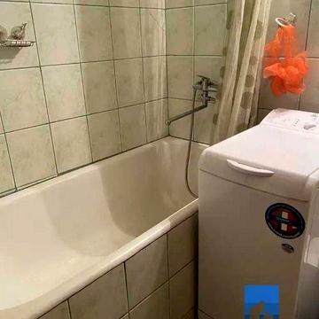 Продам уютную 3к возле парка Шевченка