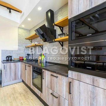 Щекавицька, 30/39 квартира 225кв.м.   Контрактова площа 260000$