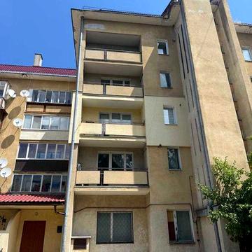 Продаж 3 к. квартири в центрі (смт.Богородчани)