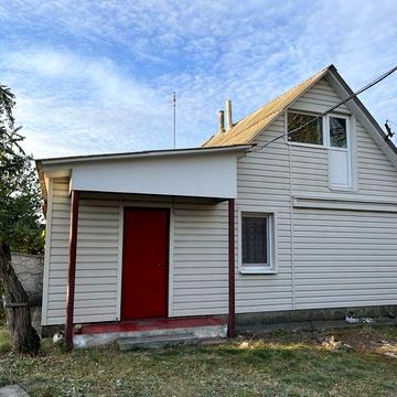 Продам 2 будинки Міргороди Змііівский,90м2, 25с.прив,газ,вода, охорона