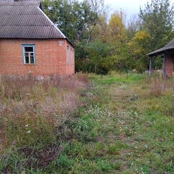 Продаж невеликого будинку