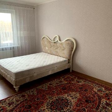 Ясинуватський пров., 11
