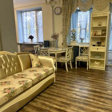 Продам 2-х кім. квартиру в центрі по Коцюбинського