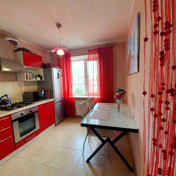 У продажу 1 к.кв. метро ,,Левада,, 1 хвилина