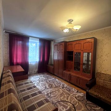 Метробудівська вул., 18