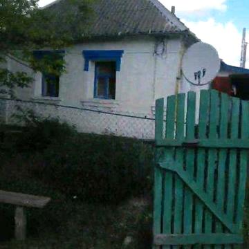 Будинок з городом с. Цапіївка Київ обл. 0.55га