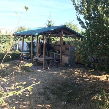Продам дачний будинок