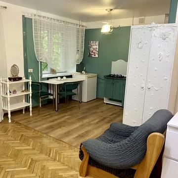 Лесі Українки бульв., 3