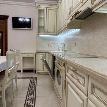 Патріарха Мстислава Скрипника вул., 40