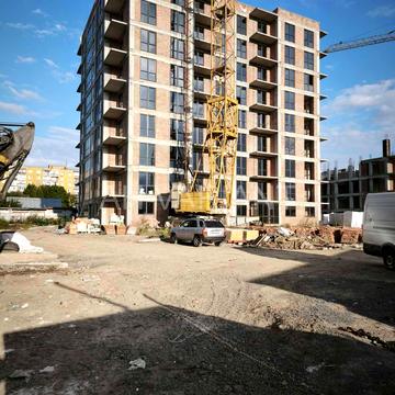 Тиводара Легоцького вул., 64