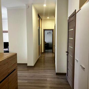 Продаж 2-рівневої квартири у Львові, пл. Князя Святослава (163,8 м²)