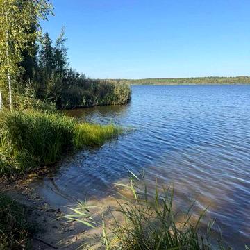 Дача біля озера , новобудова , частковий ремонт