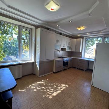 Леваневців вул., 25