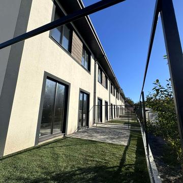 Захисників України вул. (Вокзальна)