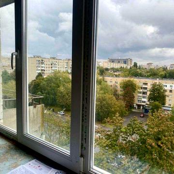 Продається 1 к квартира на проспекті Юності 4561