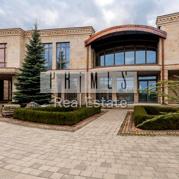 Набережна вул.