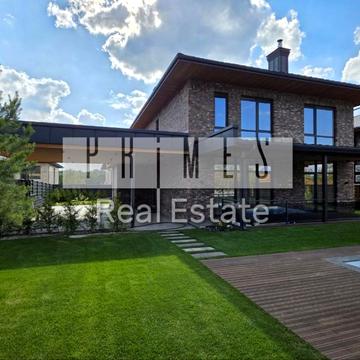 Квітнева вул.