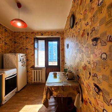 Князя Володимира Великого просп., 137