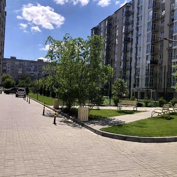 Сімейна вул., 6