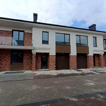 Продається готовий до ремонту дуплекс з гаражем в Вовчинцях