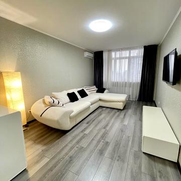 Миколи Бажана просп., 8-Б