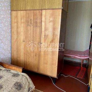 Метробудівників вул., 42