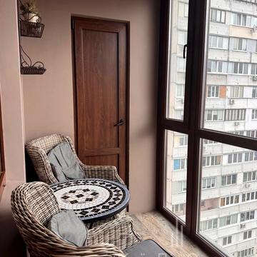 Вишняківська вул., 5