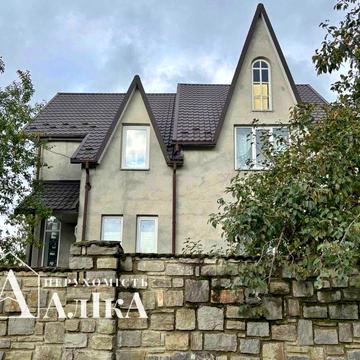 Продам хороший будинок біля міста!