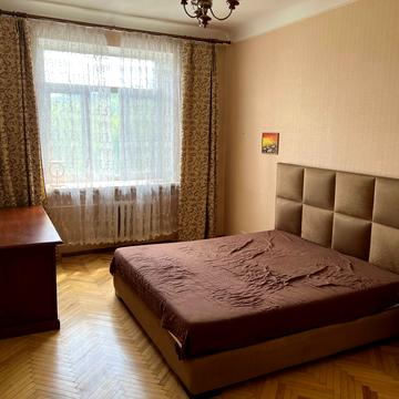 Голосіївський просп. (40-річчя Жовтня), 106/2