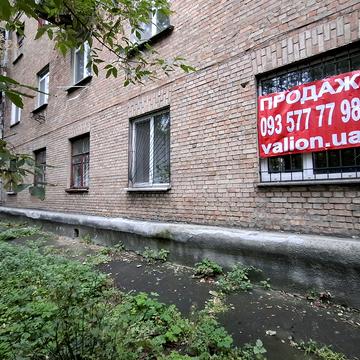 Генерала Алмазова вул. (Кутузова), 1