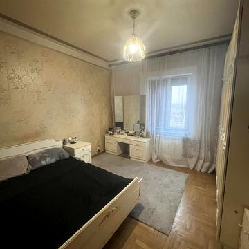 Миколи Бажана просп., 7и