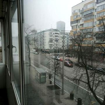 Уютная квартира рядом с Дворцом Украина