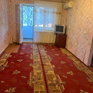 Продам 1 кімнату квартиру на Черемушках