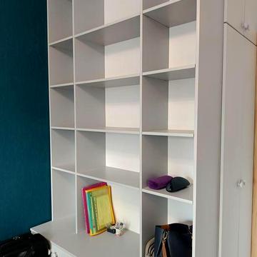 Продам 2 квартиру, меблі, техніка, автономне газове опалення,з гаражем