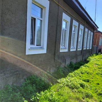 Будинок у центрі міста Охтирка