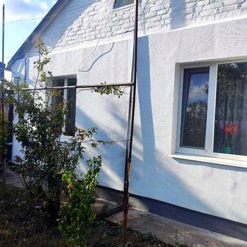 Будинок в селі з усім необхідним