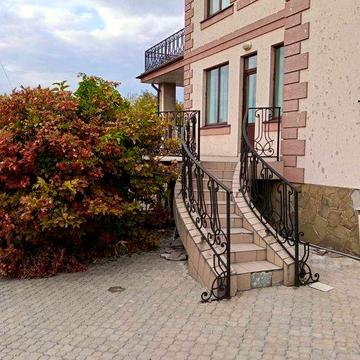 Продам дом в Березановке по ул. Белградская