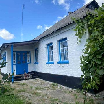 Продам будинок в селі Северинівка з прямим виходом до річки